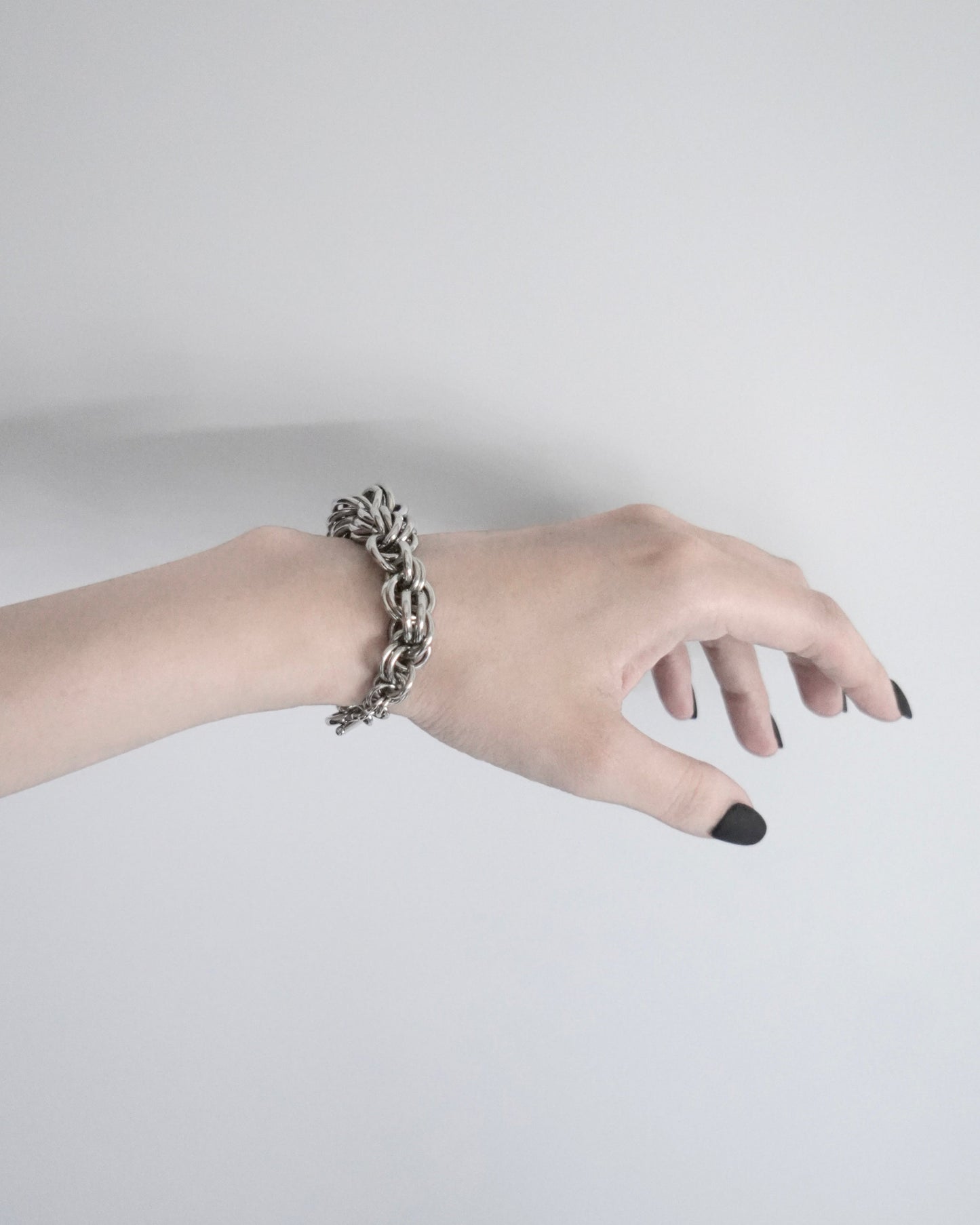 Obscura / Piece 06 — Bracelet — Edge